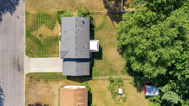 515 Westby Drive NE, Spring Lake Park, MN 55432