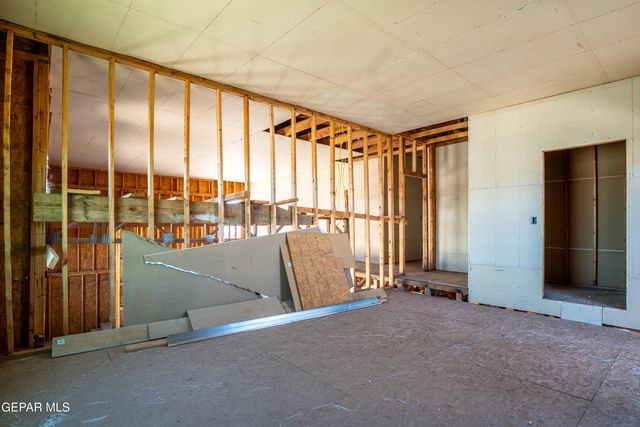 13529 VALLE SPAIN Way, San Elizario, TX 79849