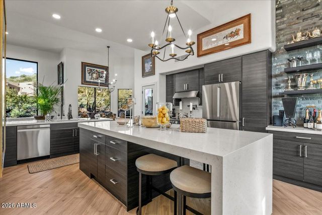 35007 N SUNSET Trail, Carefree, AZ 85377