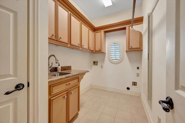 3706 Almond Creek Drive, Houston, TX 77059