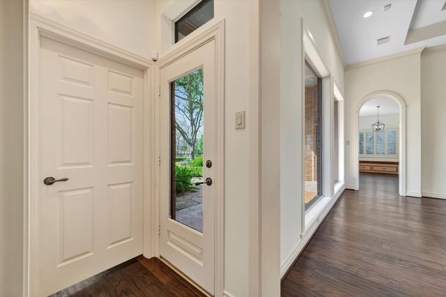 3706 Almond Creek Drive, Houston, TX 77059