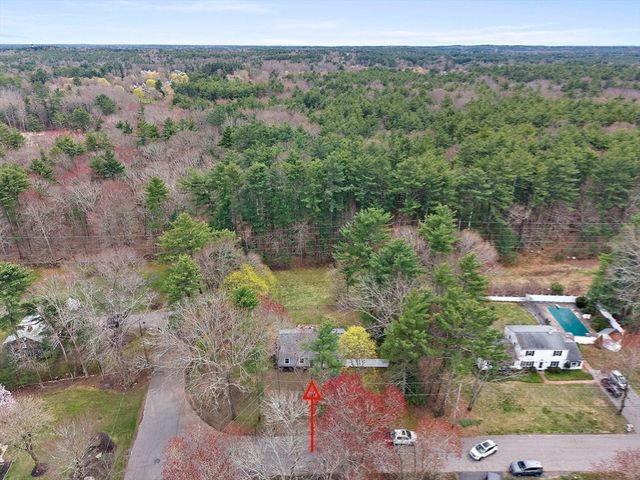 113 Bradford, Hanover, MA 02339