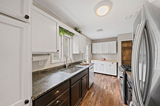 113 Bradford, Hanover, MA 02339