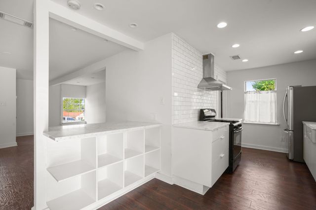 1803 Elmira RD, Austin, TX 78721