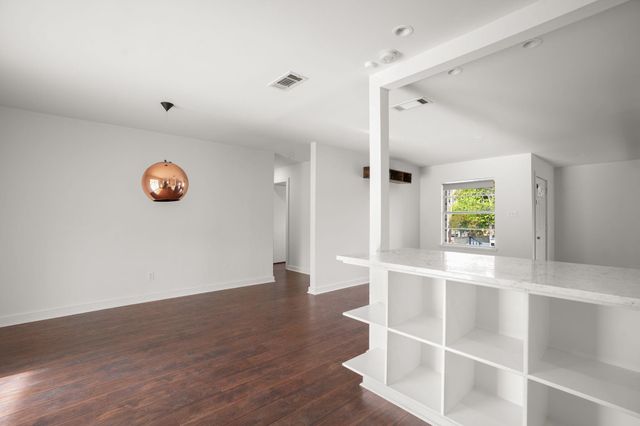 1803 Elmira RD, Austin, TX 78721