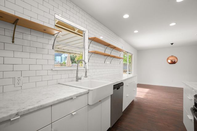 1803 Elmira RD, Austin, TX 78721