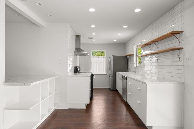 1803 Elmira RD, Austin, TX 78721