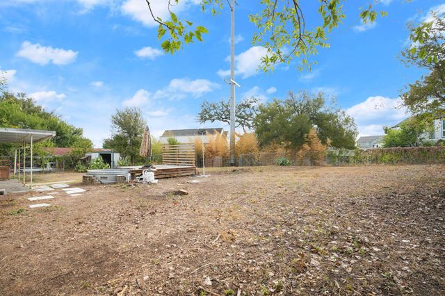 1803 Elmira RD, Austin, TX 78721