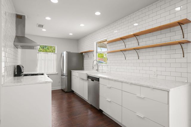 1803 Elmira RD, Austin, TX 78721