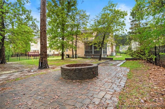43 Skipping Pines Court, Spring Lake, NC 28390