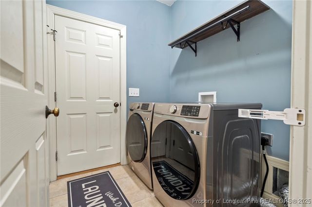 43 Skipping Pines Court, Spring Lake, NC 28390