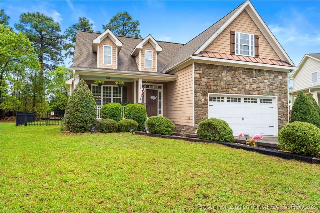 43 Skipping Pines Court, Spring Lake, NC 28390
