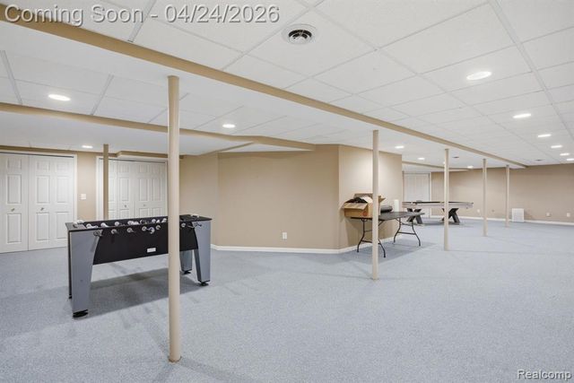 8488 Annette Avenue, Grosse Ile, MI 48138