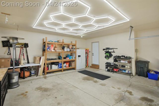 8488 Annette Avenue, Grosse Ile, MI 48138