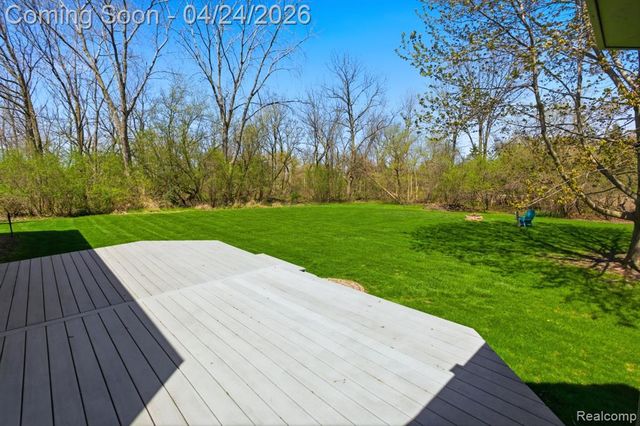 8488 Annette Avenue, Grosse Ile, MI 48138