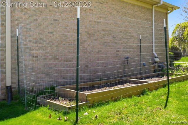 8488 Annette Avenue, Grosse Ile, MI 48138