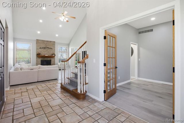 8488 Annette Avenue, Grosse Ile, MI 48138