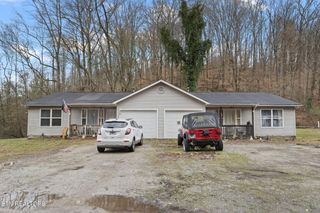 420-424 Sulphur Springs Rd, Clinton, TN 37716
