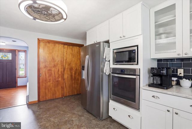 630 CHARLES ST, Shippensburg, PA 17257