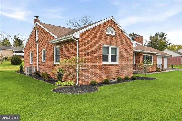 630 CHARLES ST, Shippensburg, PA 17257