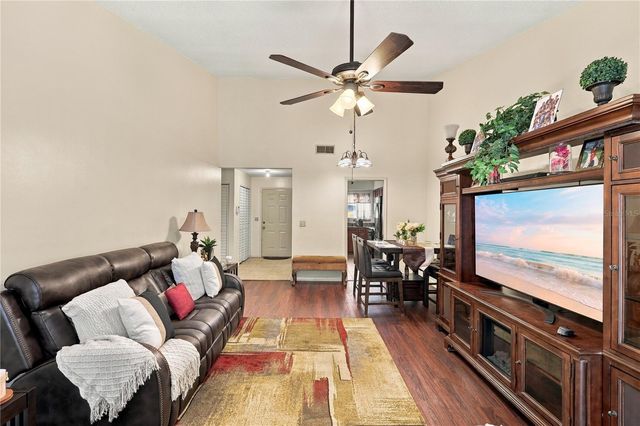 4631 N PINE HILLS ROAD 110, Orlando, FL 32808