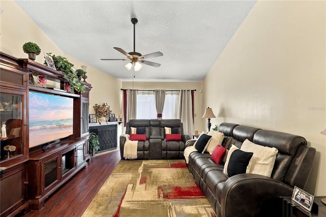 4631 N PINE HILLS ROAD 110, Orlando, FL 32808