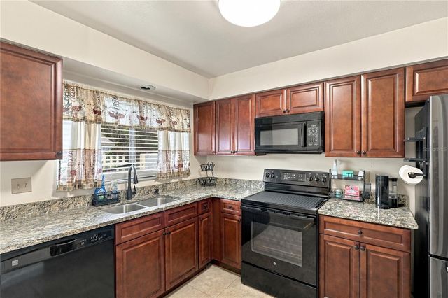 4631 N PINE HILLS ROAD 110, Orlando, FL 32808