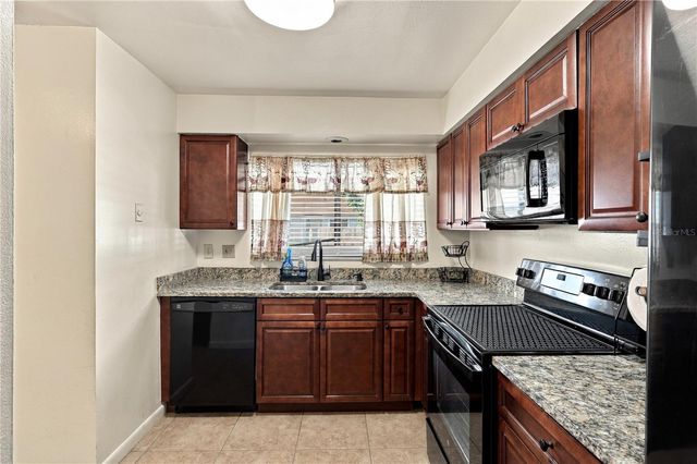 4631 N PINE HILLS ROAD 110, Orlando, FL 32808