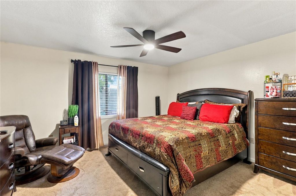 Image 26 of property listing at 4631 N PINE HILLS ROAD 110, Orlando, FL 32808