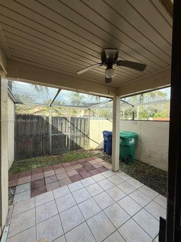 17298 NW 60th Ct, Hialeah, FL 33015