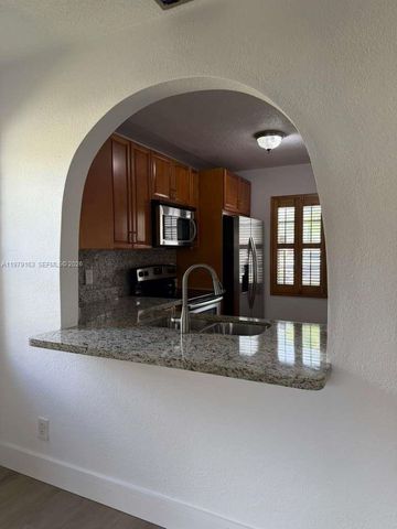 17298 NW 60th Ct, Hialeah, FL 33015