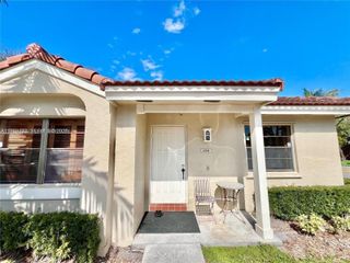 17298 NW 60th Ct, Hialeah, FL 33015