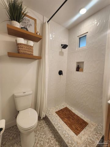 1613 E De Soto St, Pensacola, FL 32501