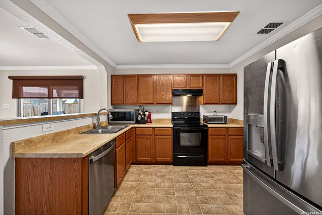 9403 Juniper Spg, San Antonio, TX 78254