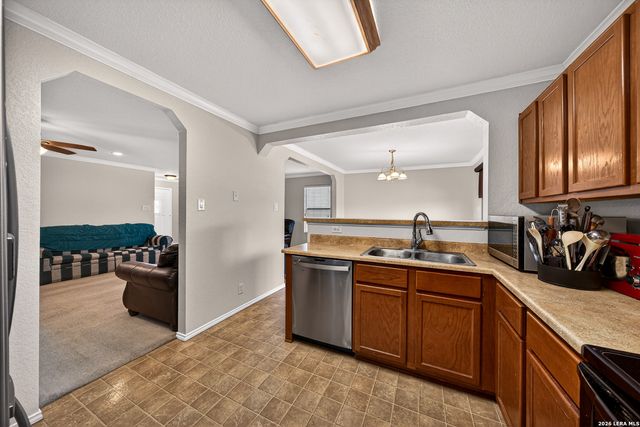 9403 Juniper Spg, San Antonio, TX 78254