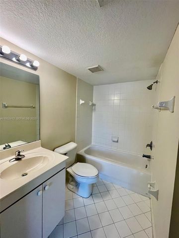 3415 NE 9th Dr 103, Homestead, FL 33033