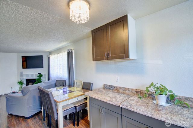 5219 101st Place NE, Marysville, WA 98270