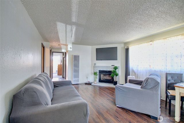 5219 101st Place NE, Marysville, WA 98270