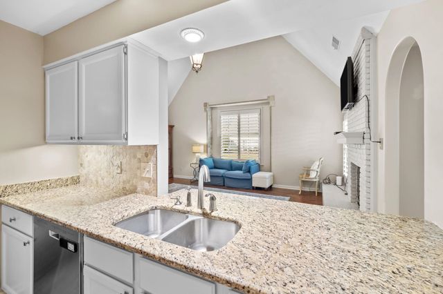 1911 ALLENBY RD, Germantown, TN 38139