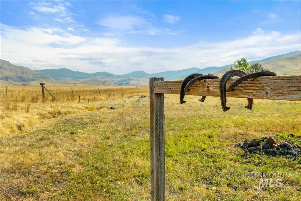 56 Jerusalem Rd, Horseshoe Bend, ID 83629 photo 4