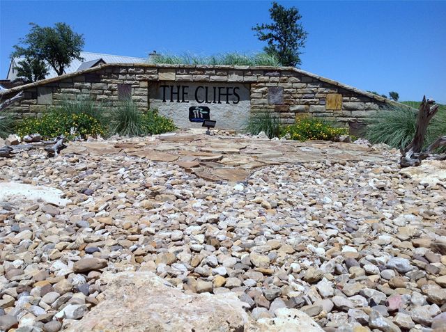 170 Colonial Drive, Possum Kingdom Lake, TX 76449