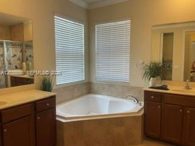 3837 Aspen Leaf Dr, Boynton Beach, FL 33436