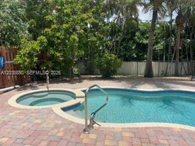 3837 Aspen Leaf Dr, Boynton Beach, FL 33436