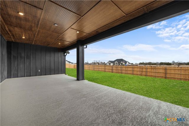 6750 King Mill Drive, Salado, TX 76571