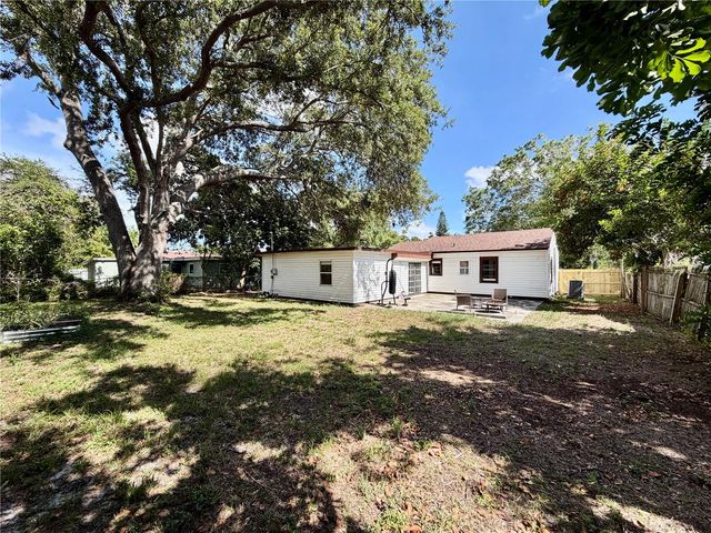 2533 48TH AVENUE N, St Petersburg, FL 33714