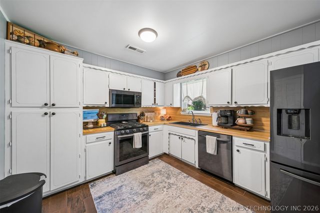 1605 S Pine Avenue, Broken Arrow, OK 74012