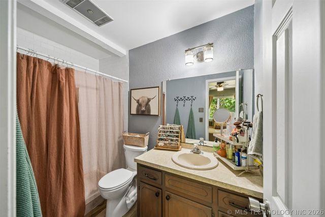 1605 S Pine Avenue, Broken Arrow, OK 74012