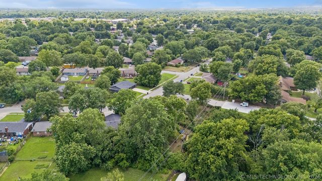1605 S Pine Avenue, Broken Arrow, OK 74012