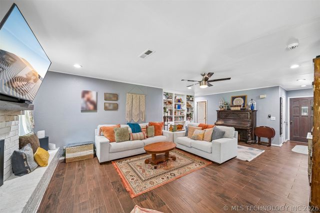 1605 S Pine Avenue, Broken Arrow, OK 74012