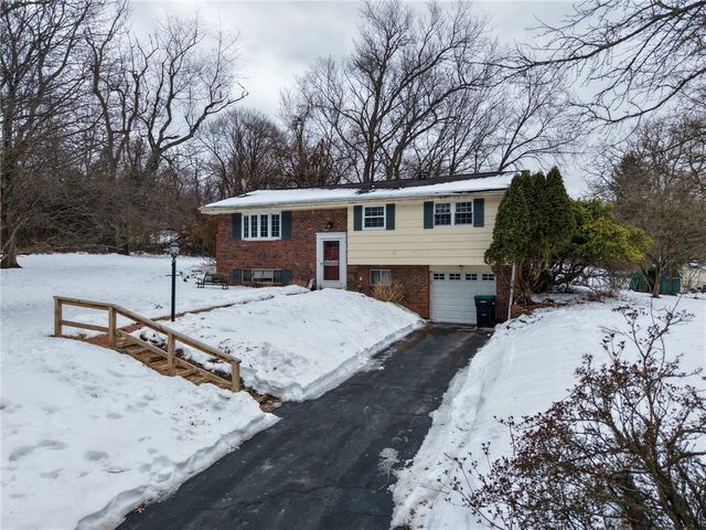 2962 Manorview Circle, Hampton, PA 15101